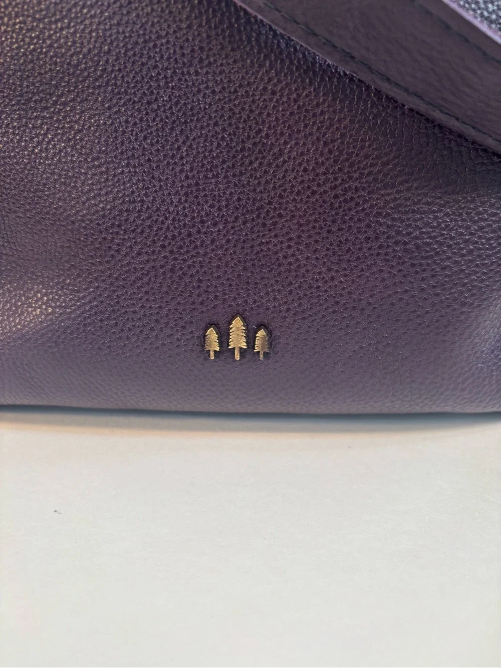 RARE! Sold out color! Portland Leather Large Slouchy in plum - Picture 2 of 10